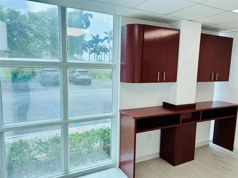 10305 NW 41st Street Doral FL 33178