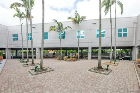 10305 NW 41st Street Doral FL 33178