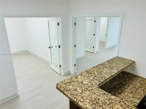10305 NW 41st Street Doral FL 33178