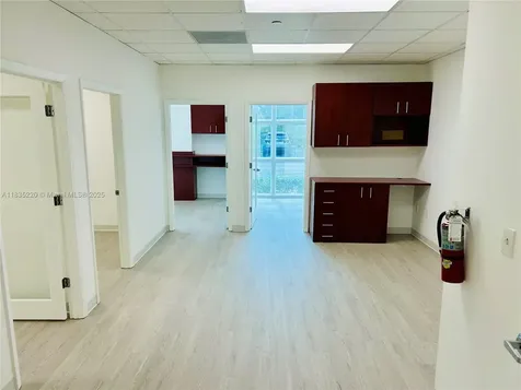 10305 NW 41st Street Doral FL 33178