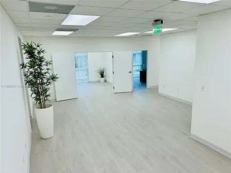 10305 NW 41st Street Doral FL 33178