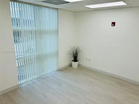 10305 NW 41st Street Doral FL 33178