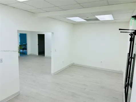 10305 NW 41st Street Doral FL 33178