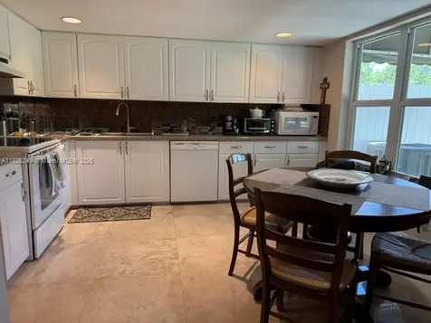 5440 SW 70th Place N Miami FL 33155