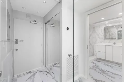 401 Ocean Drive Miami Beach FL 33139