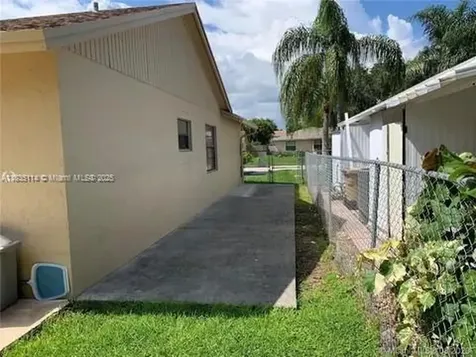 12600 SW 10th Court Davie FL 33325
