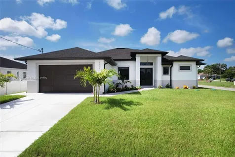 2517 44th Street SW Lehigh Acres FL 33976