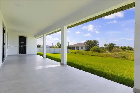 2517 44th Street SW Lehigh Acres FL 33976