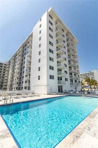 401 Ocean Drive Miami Beach FL 33139