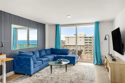401 Ocean Drive Miami Beach FL 33139