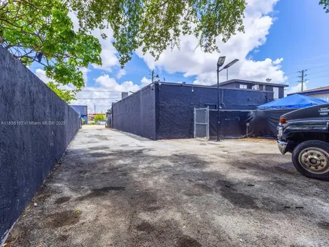 3490 NW 32nd Avenue Miami FL 33142