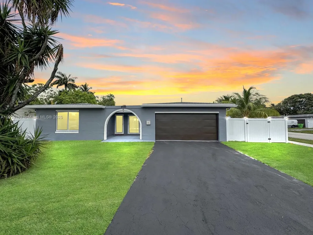 2040 NW 86th Avenue Sunrise FL 33322