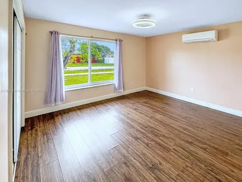 2040 NW 86th Avenue Sunrise FL 33322