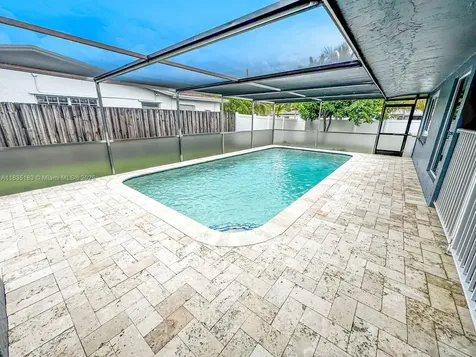 2040 NW 86th Avenue Sunrise FL 33322