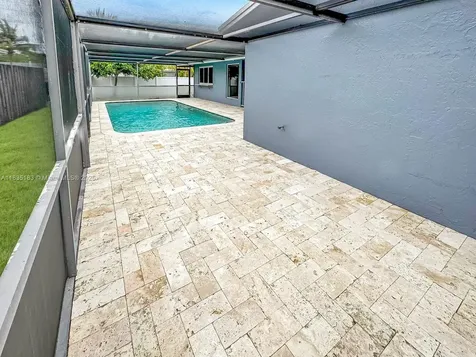 2040 NW 86th Avenue Sunrise FL 33322