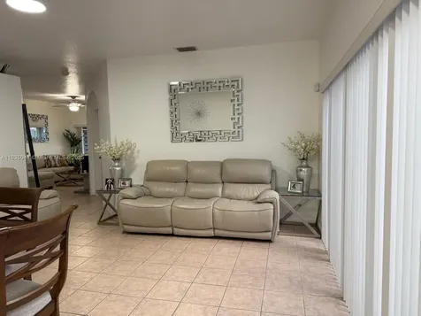 12010 SW 135th Terrace Miami FL 33186