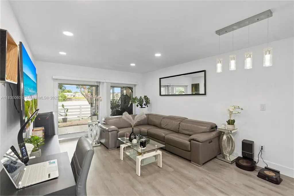 2418 NW 52nd Street Tamarac FL 33309