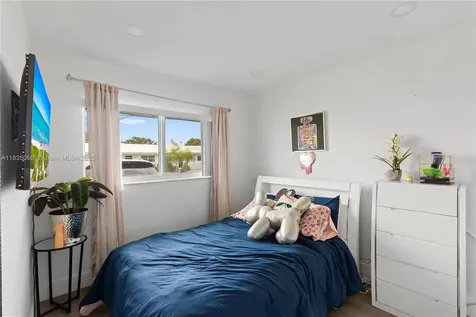 2418 NW 52nd Street Tamarac FL 33309