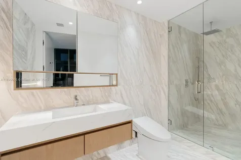 18555 Collins Avenue Sunny Isles Beach FL 33160