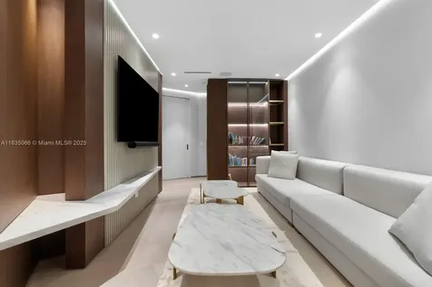 18555 Collins Avenue Sunny Isles Beach FL 33160