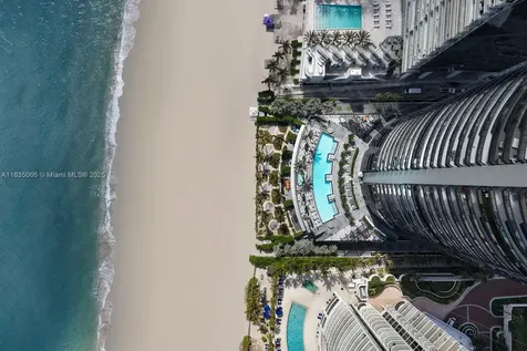 18555 Collins Avenue Sunny Isles Beach FL 33160
