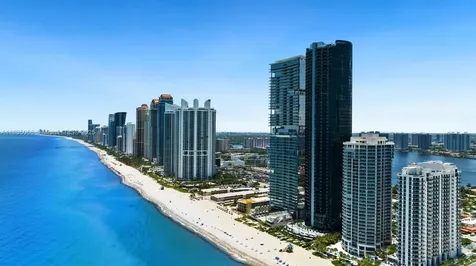18555 Collins Avenue Sunny Isles Beach FL 33160