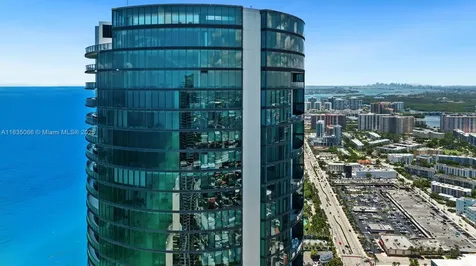 18555 Collins Avenue Sunny Isles Beach FL 33160