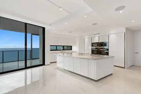 18555 Collins Avenue Sunny Isles Beach FL 33160