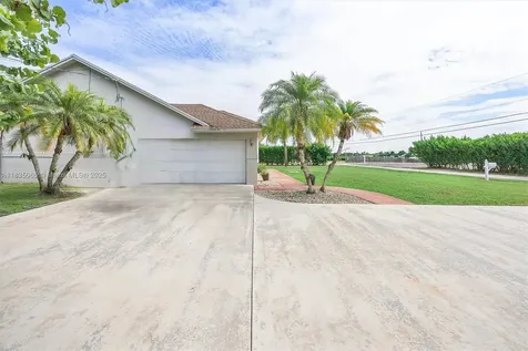 16401 SW 248th Street Homestead FL 33031