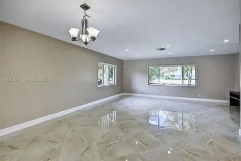 10801 SW 57th Place Davie FL 33328