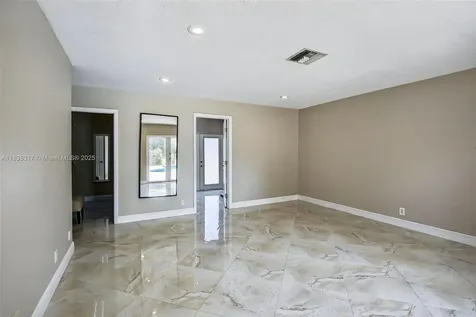 10801 SW 57th Place Davie FL 33328