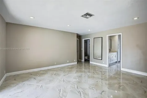 10801 SW 57th Place Davie FL 33328