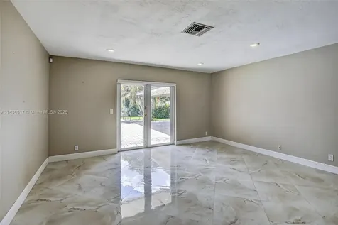 10801 SW 57th Place Davie FL 33328