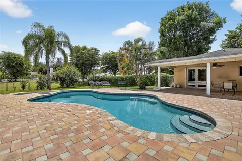 10801 SW 57th Place Davie FL 33328