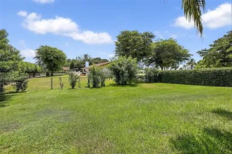 10801 SW 57th Place Davie FL 33328