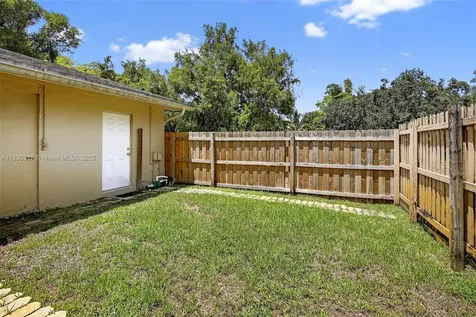 10801 SW 57th Place Davie FL 33328
