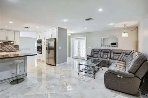 10801 SW 57th Place Davie FL 33328