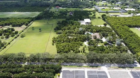 23400 SW 192nd Avenue Homestead FL 33031