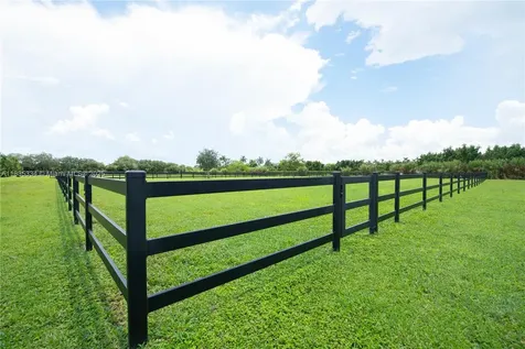 23400 SW 192nd Avenue Homestead FL 33031
