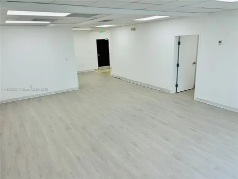 10305 NW 41st Street Doral FL 33178