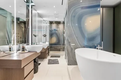 17475 Collins Avenue Sunny Isles Beach FL 33160