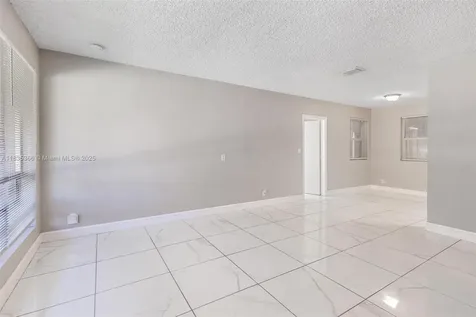 2307 Rodman Street Hollywood FL 33020