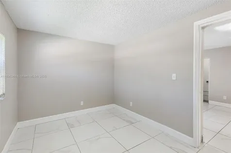 2307 Rodman Street Hollywood FL 33020