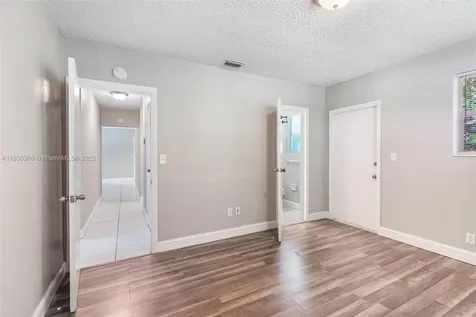2307 Rodman Street Hollywood FL 33020