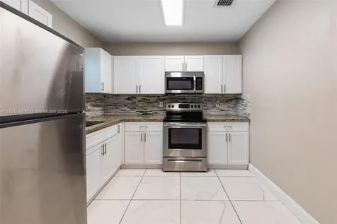 2307 Rodman Street Hollywood FL 33020