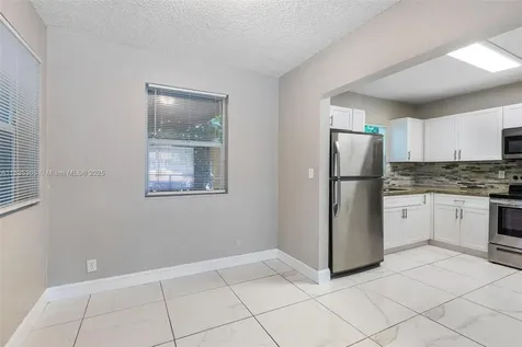 2307 Rodman Street Hollywood FL 33020
