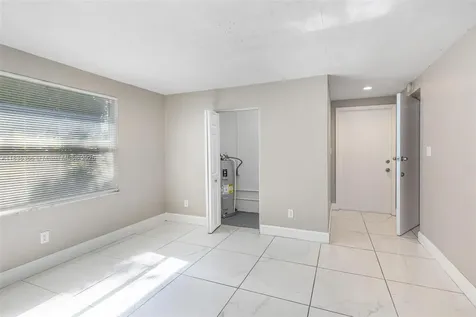 2307 Rodman Street Hollywood FL 33020