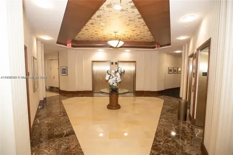 19501 W Country Club Drive Aventura FL 33180