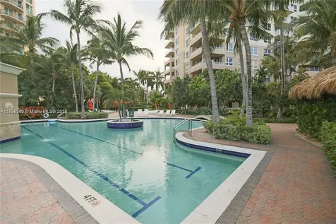 19501 W Country Club Drive Aventura FL 33180