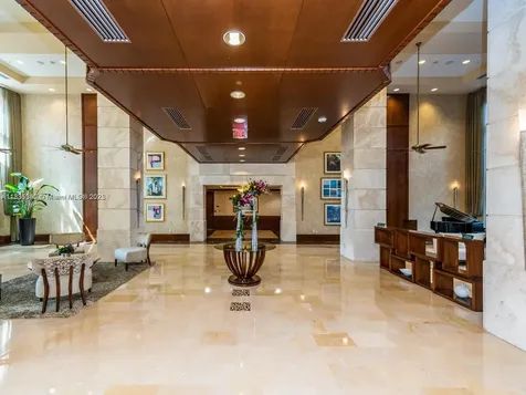 19501 W Country Club Drive Aventura FL 33180